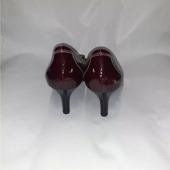 Talbots Heels - Picture 3 of 5